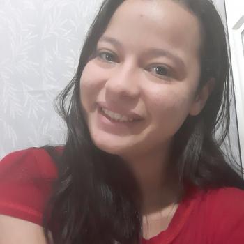 Babysitter Maceió: Larissa