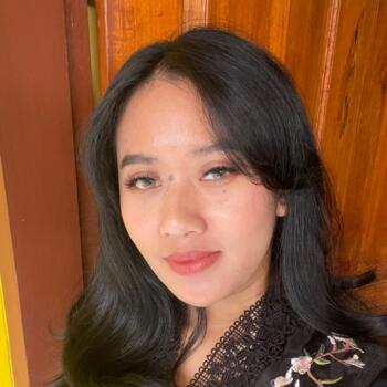 Babysitter in Jakarta: Meilani