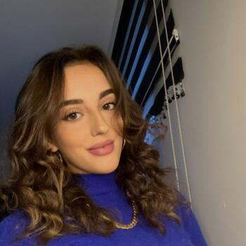 Babysitter in Namür: Bleona