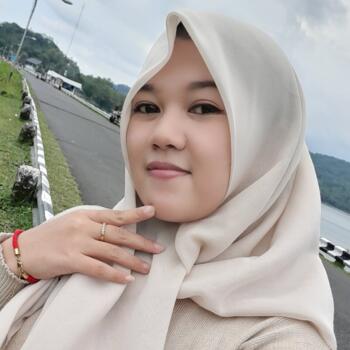 Babysitter in Jakarta: Khodijah