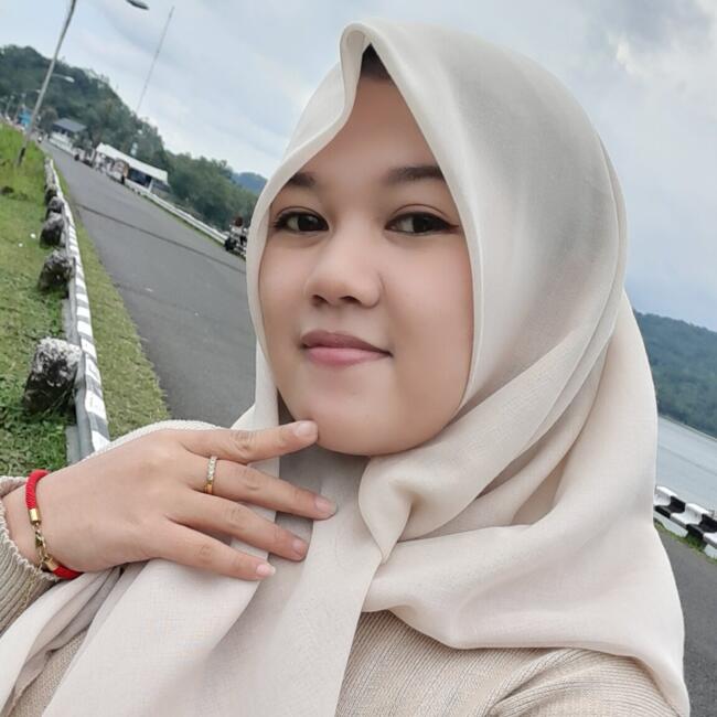 Babysitter in Jakarta: Khodijah