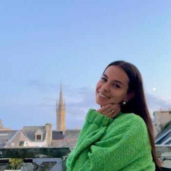 Babysitter in Brest: Marie