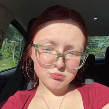 Babysitter in Cleveland: Natalie