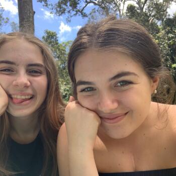 Babysitter in Mackay: Dana