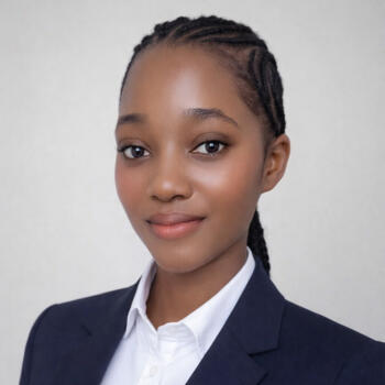 مربية أطفال في Jazīrat Abū Z̧aby: Christine