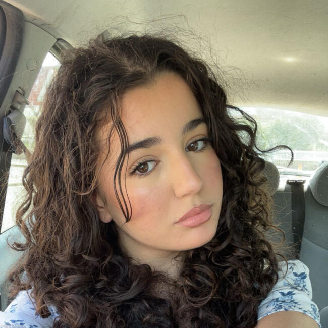 Babysitter in Reims: Melissa