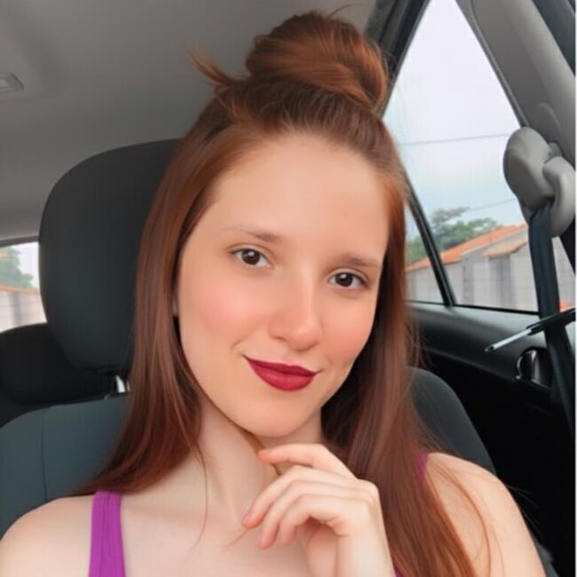 Babysitting job in Santa Inês: Larisse