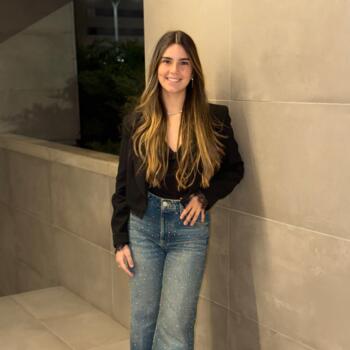 Babysitter in Lisbon: Nicole