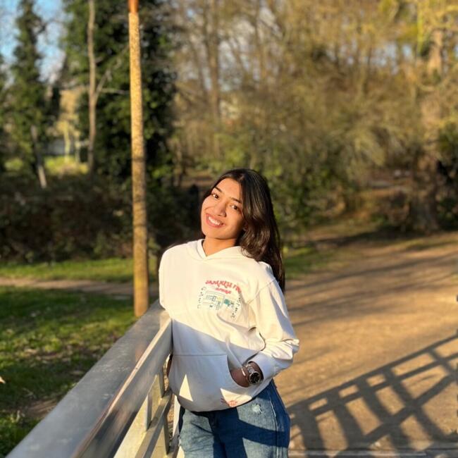 Babysitter in Palaiseau: Ashvi