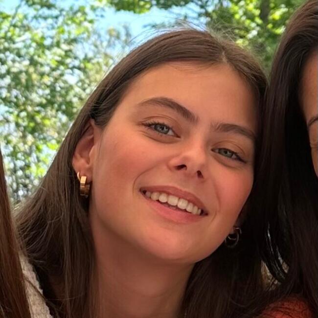 Babysitter em Carnaxide: Carolina