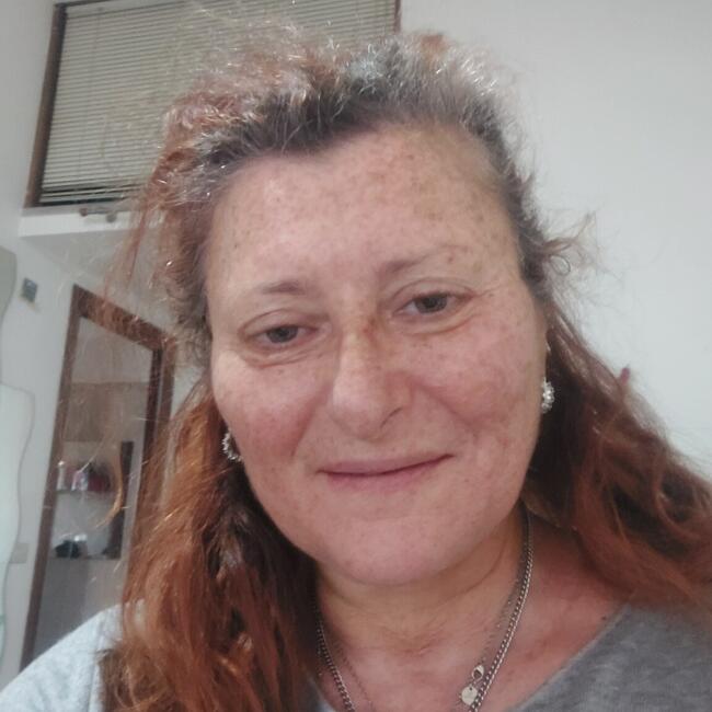 Babysitter in Rome: Debora