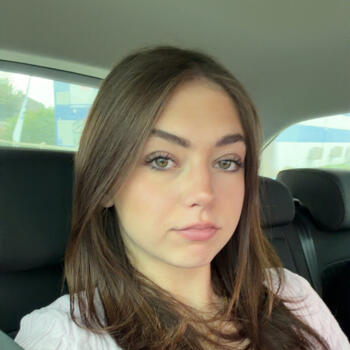 Babysitter in Amiens: Maena