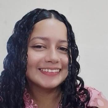 Babysitter Ananindeua: Sthephany