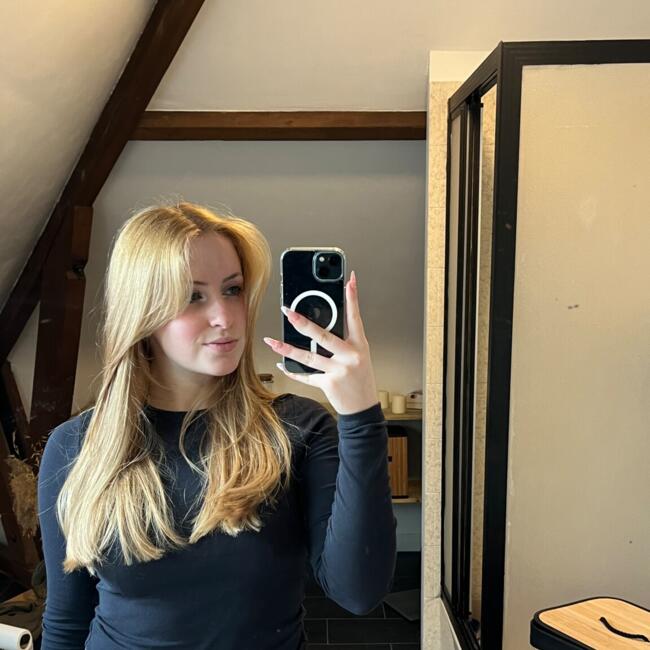 Babysitter in Orléans: Lola