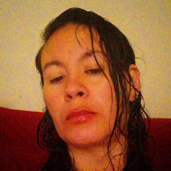 Babysitter in São José dos Campos: Erika