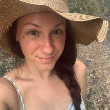 Babysitting job in Győr: babysitting job Zsófia