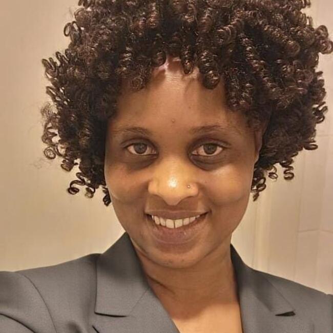 مربية أطفال في دبي: Arinaitwe Apheboh