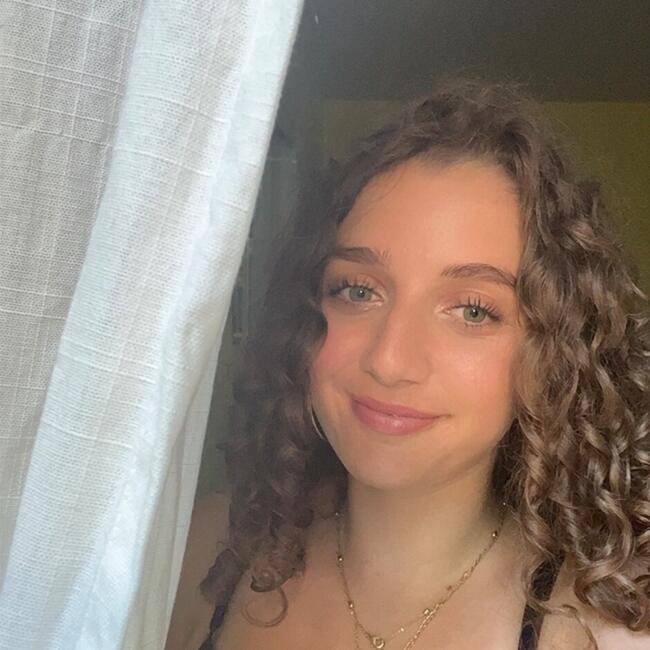 Babysitter in Toronto: Leyla