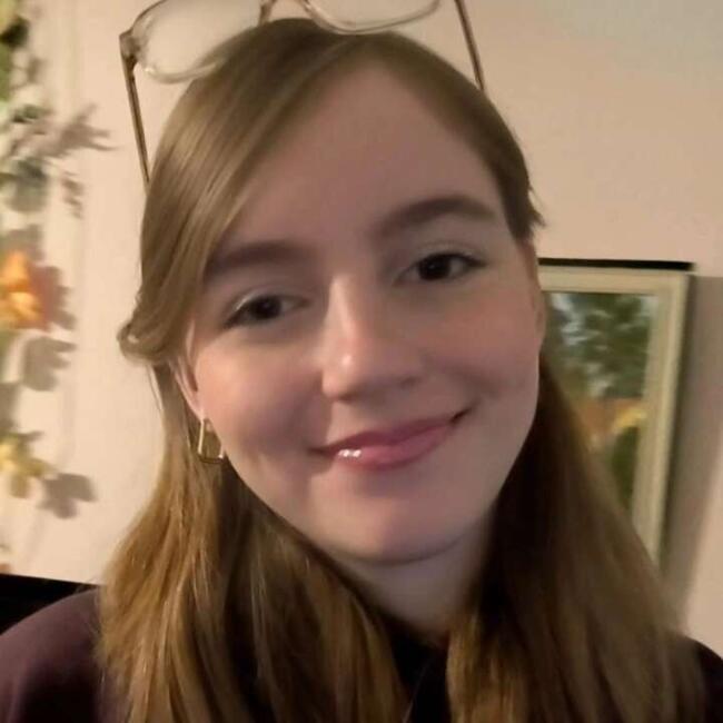 Babysitter in Sainte-Pazanne: Chloé