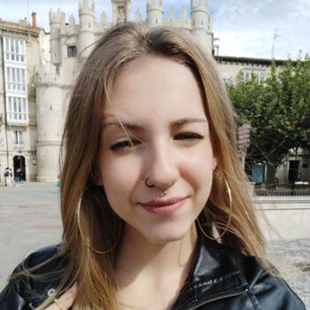 Babysitter in Burgos: Naia