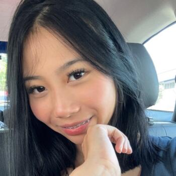 位于Singapore Island的临时保姆: Sarah