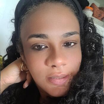 Baby-sitter in Brampton: Giorgie