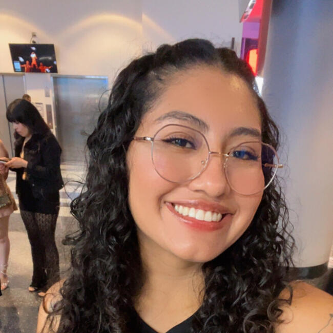Babysitter in Los Angeles: Carolina