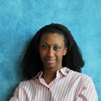 Baby-sitter Hautcharage: Latifa