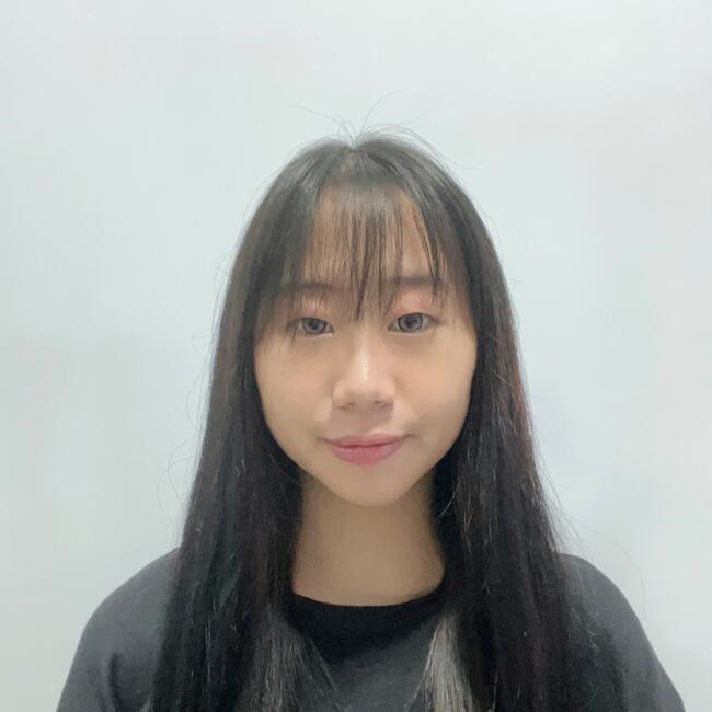 Babysitter in Singapore: Zolyn