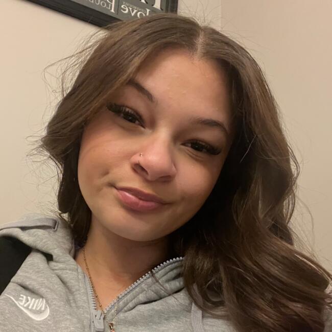 Babysitter in Whitby: Kiara