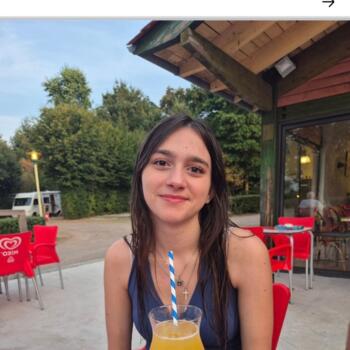 Babysitter in Montaigut-sur-Save: Candice