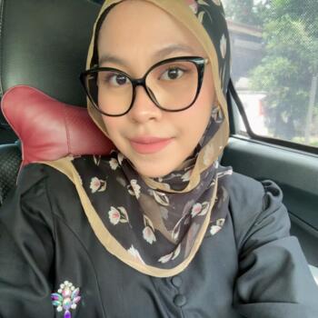 Pengasuh Ampang: Nurnabila