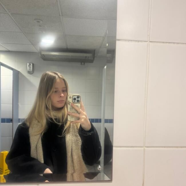 Babysitter in Surbiton: Sofie