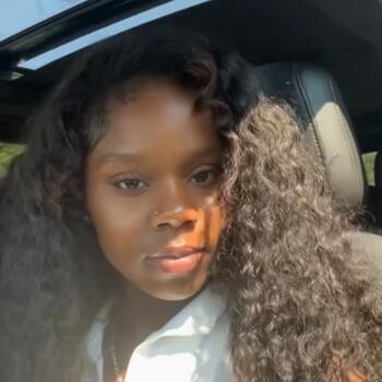 Babysitter in Washington D.C.: Mnayi