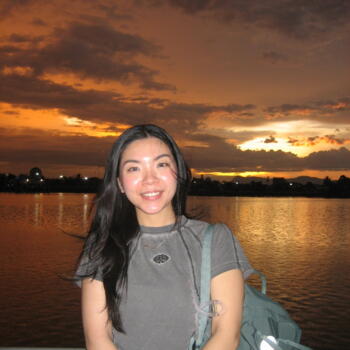 Babysitter in Singapore: Georgia