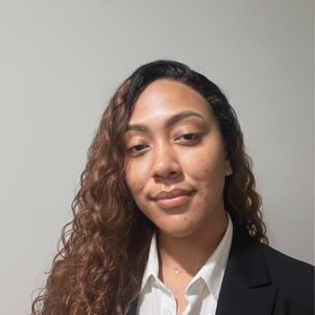 Babysitter in Pantanal: Sara