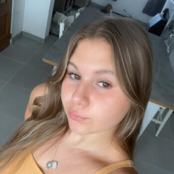 Babysitter in Soignies: Lara