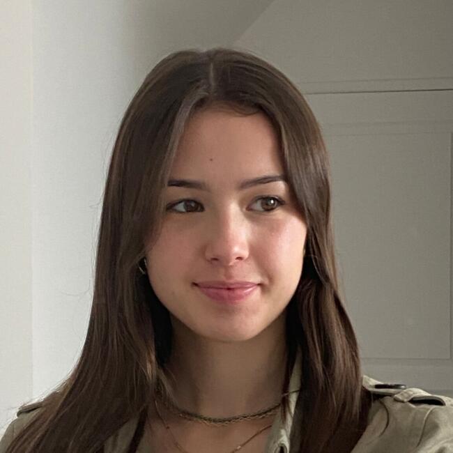 Babysitter in Brest: Iléna