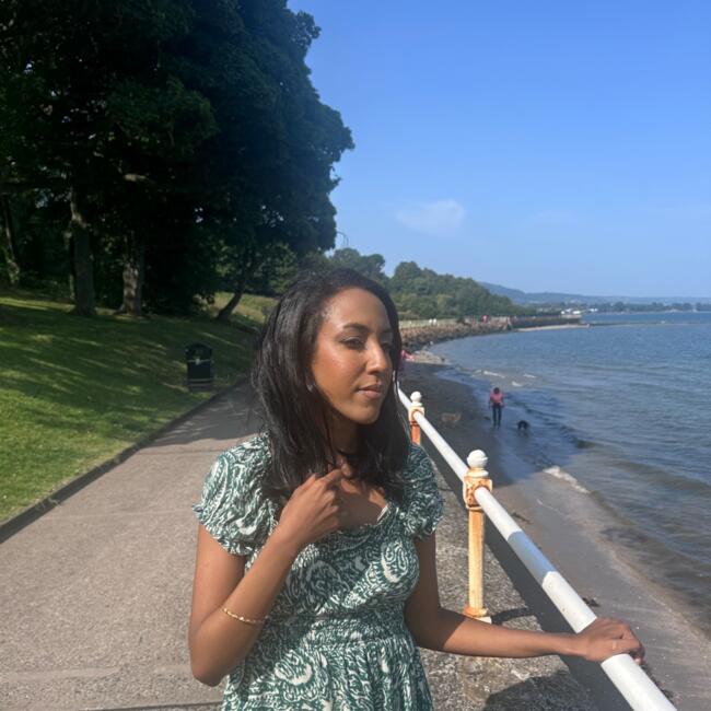 Babysitter in Belfast: Eman