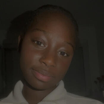 Babysitter in Poitiers: Vava