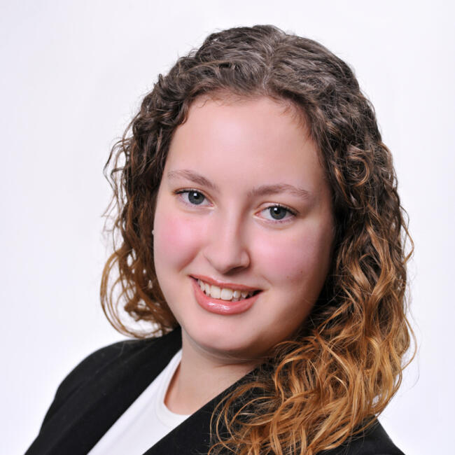 Babysitter in Szeged: Dominika Eszter