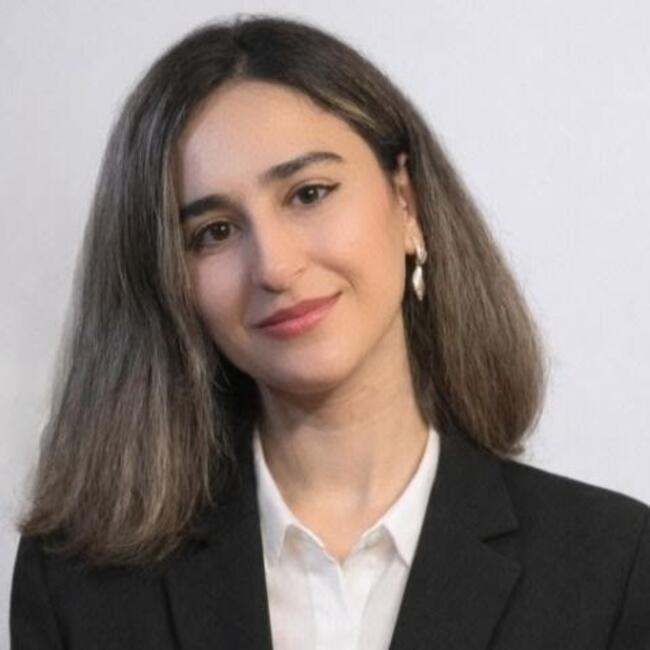 Babysitter in Etterbeek: Yalda