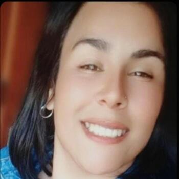 Babysitter in Villa Aeroparque: Florencia