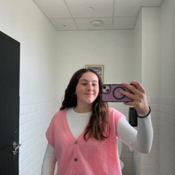 Babysitter in Saint-Pierre-d'Irube: Lili