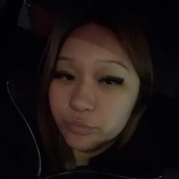 Babysitter Montreal: Angela