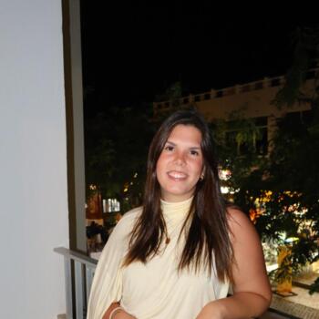 Babysitter em Belas: Margarida