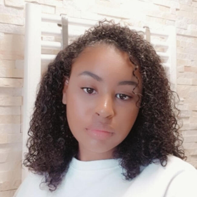 Baby-sitter in Mons-en-Barœul: Myriam