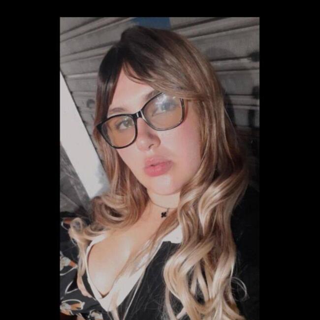 Babá em Queimados: Bruna