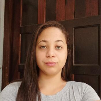 Babysitter in Mongaguá: Marcela