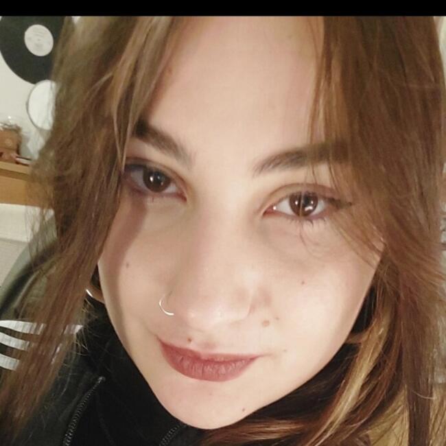 Babysitter in Athens: ΜΑΓΔΑΛΗΝΗ